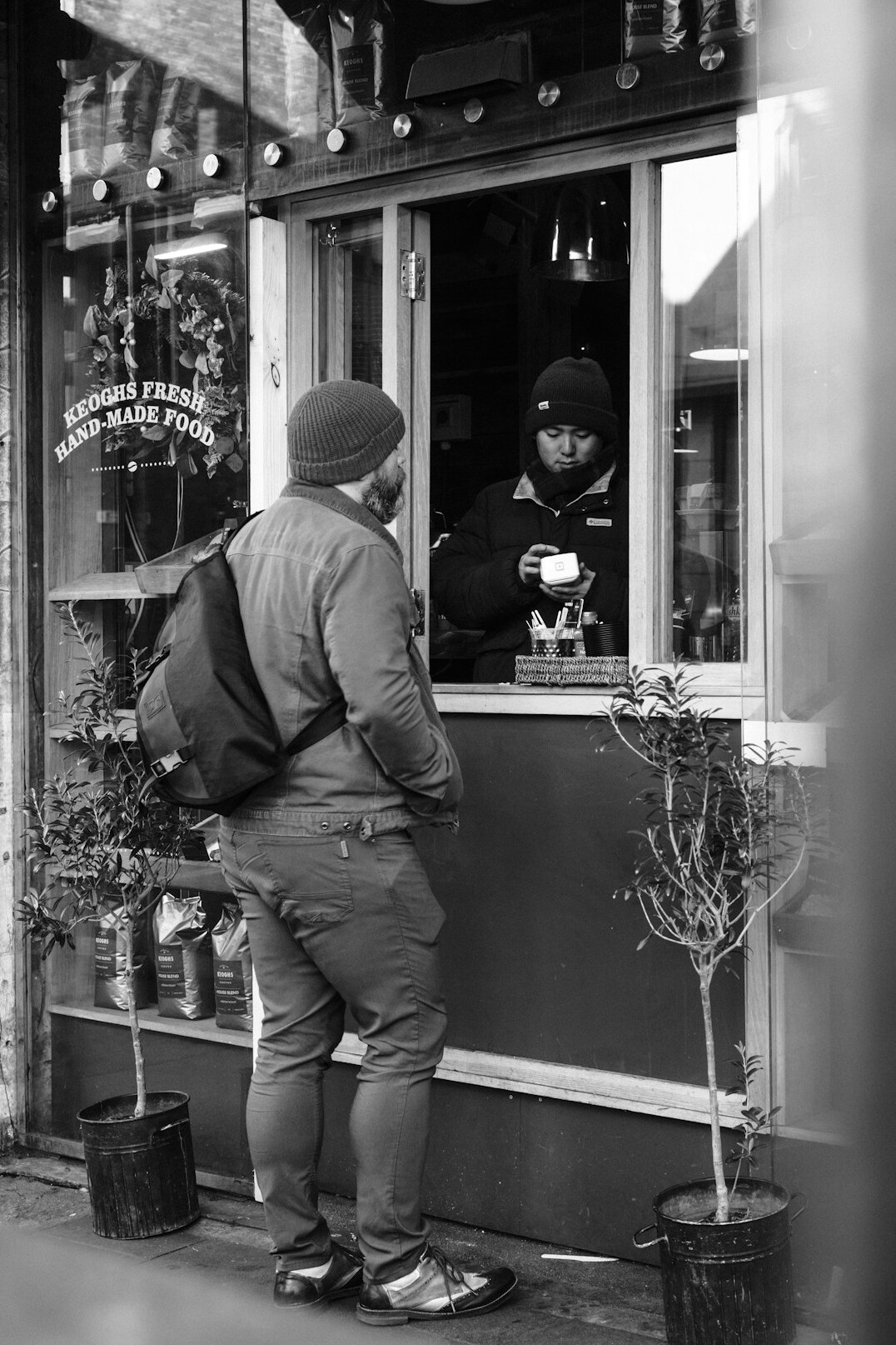 caught shoplifter with police